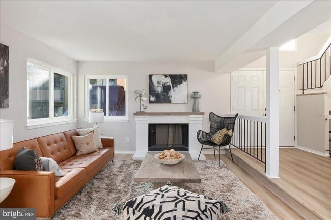 Building Photo - 18473 Stone Hollow Dr