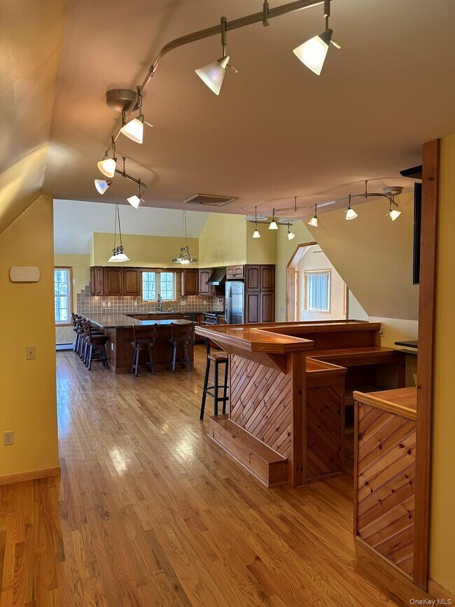 Building Photo - 1055 Bruynswick Rd