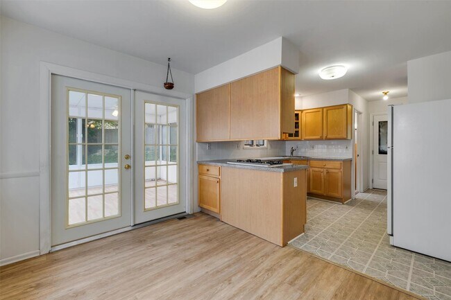 Building Photo - 640 S Sappington Rd