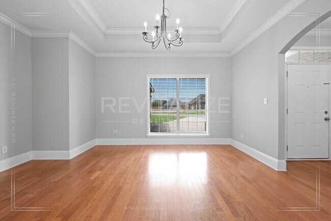 Building Photo - 11070 Courtland Ct
