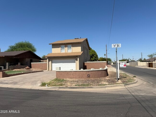 Building Photo - 8602 S 7th Pl