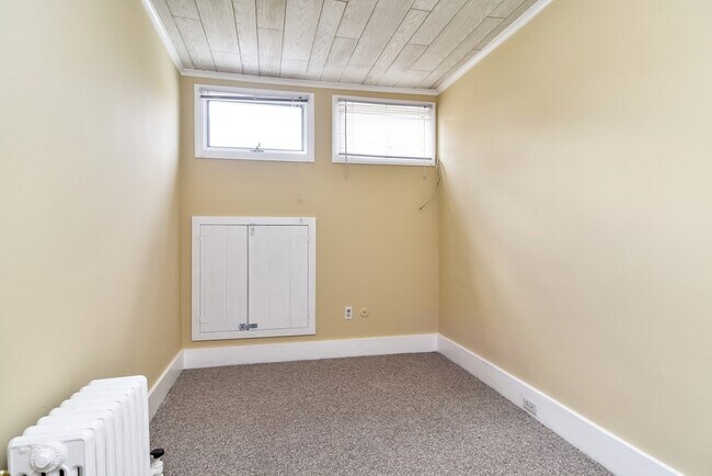 Building Photo - 57 Coburn Ave