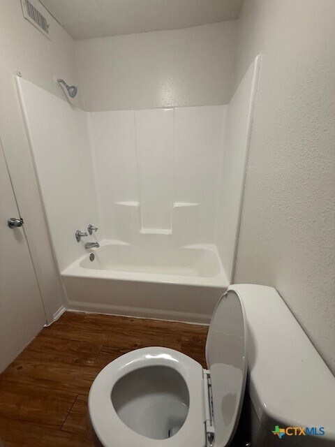 Building Photo - 205 Craddock Ave