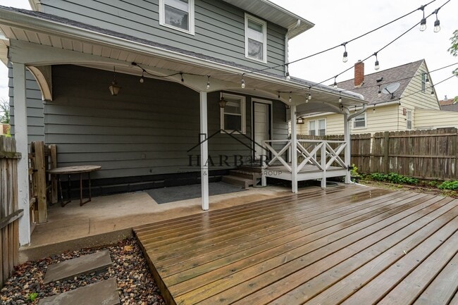 Building Photo - SE Rochester Living with Easy City Access