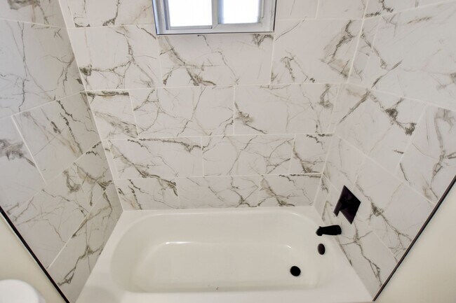 Building Photo - 2625 Harvard Dr