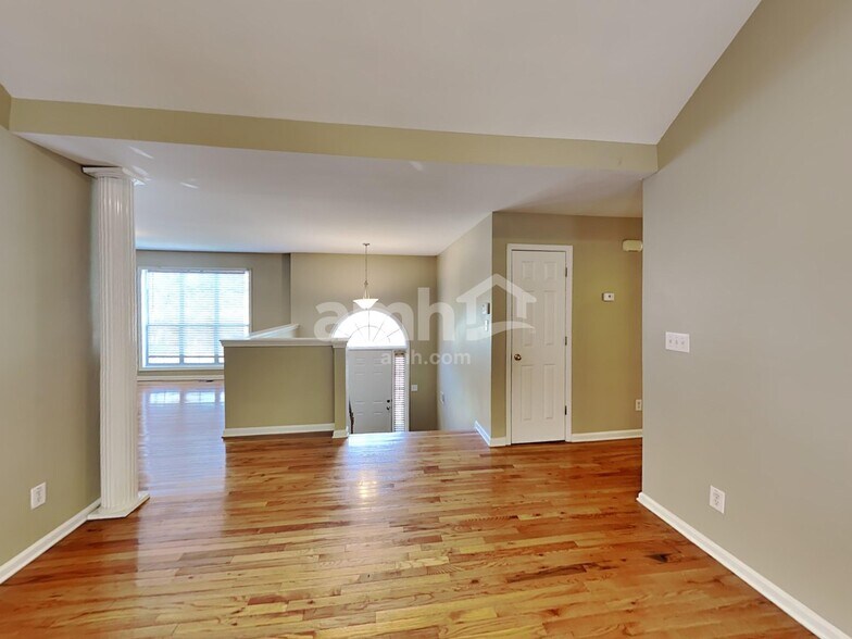 Building Photo - 2854 Rhonda Dale Dr