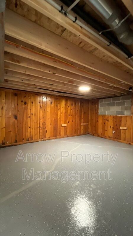 Building Photo - 1026 Charleston