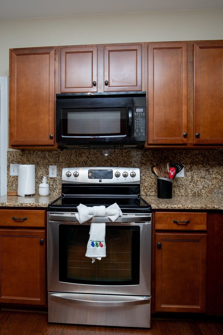 Building Photo - 7205 Riverfront Dr