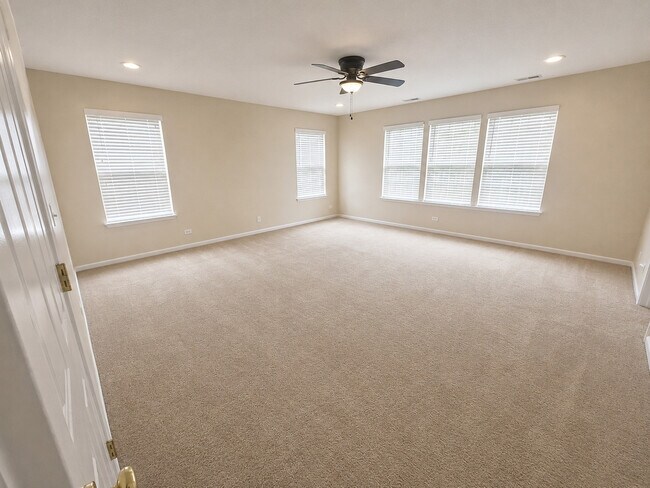 Building Photo - 388 Toccoa Ln