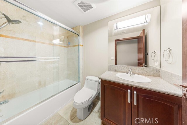 Building Photo - 11218 Camarillo St