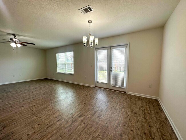 Building Photo - 733 Widgeon Wy