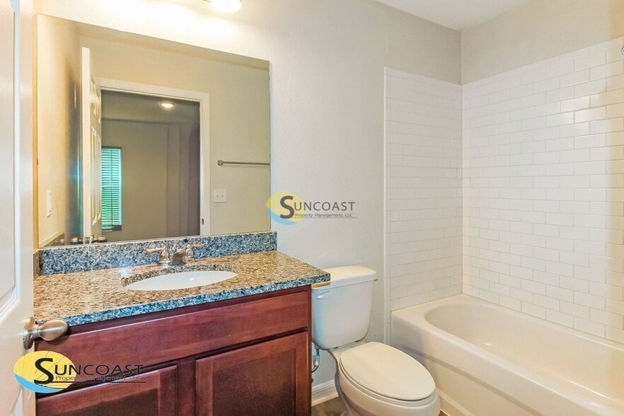 Building Photo - 60 Walnut Rd