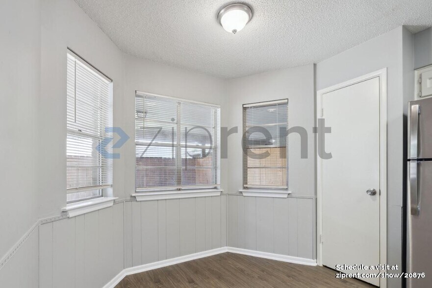 Building Photo - 8907 Reininger Dr