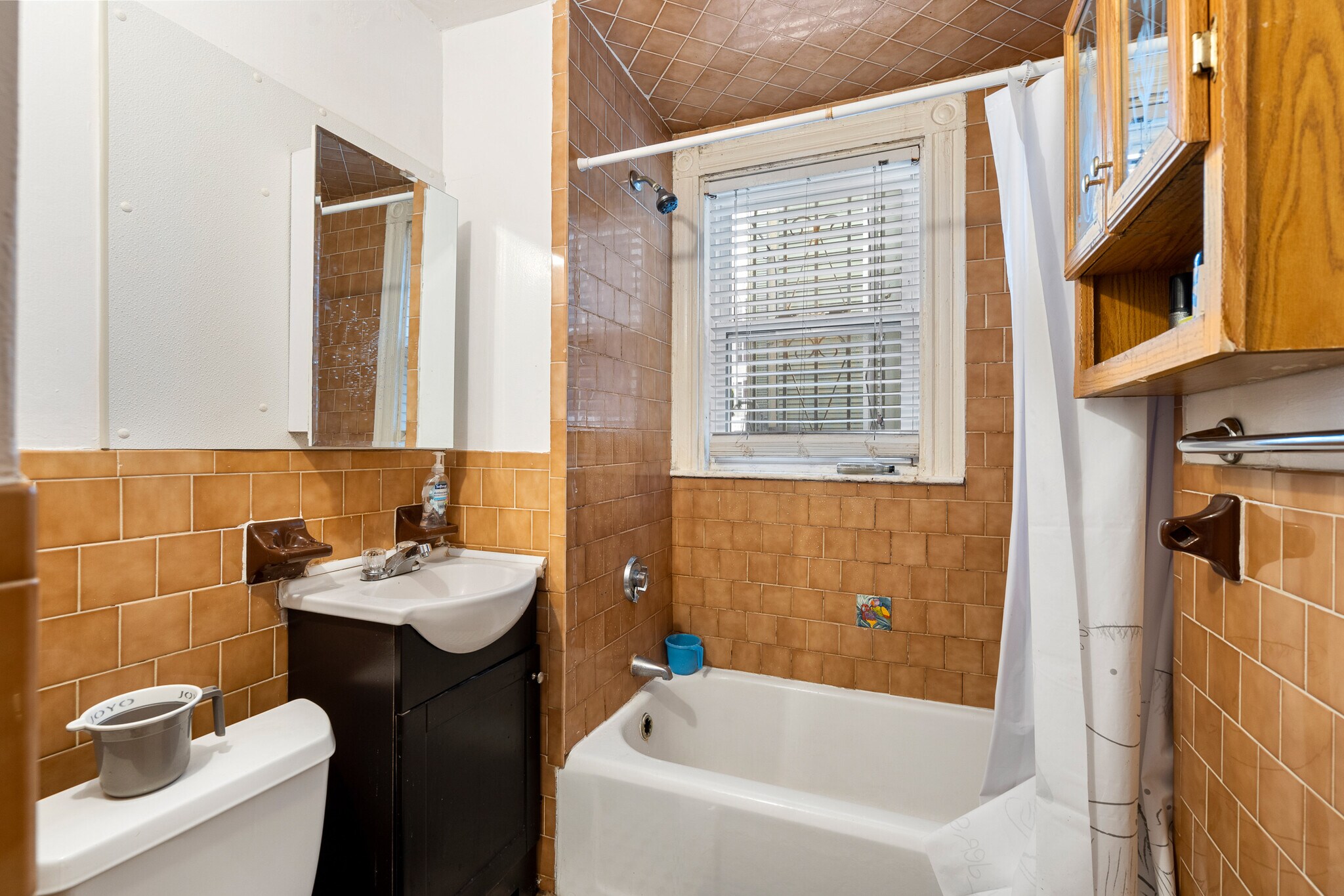 Building Photo - 78 Hillside St