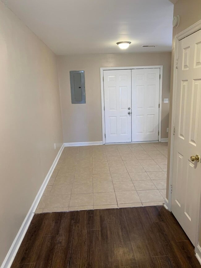 Building Photo - 103 Shiloh Dr