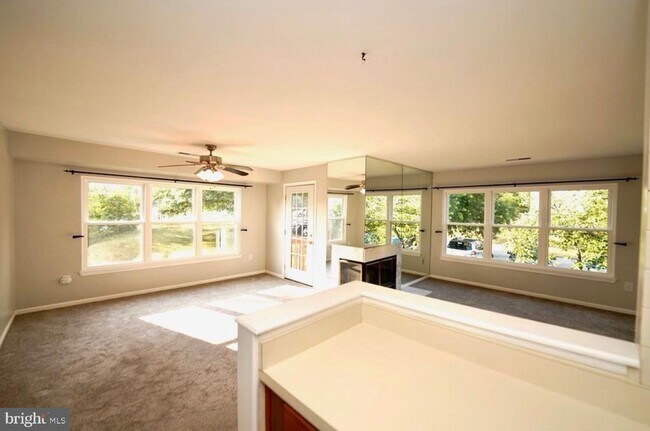 Building Photo - 5630 Ringwood Dr