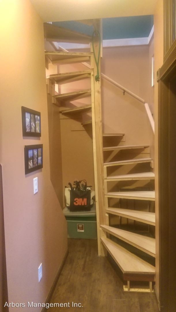 Building Photo - 2 br, 1.5 bath House - 297 42nd Street