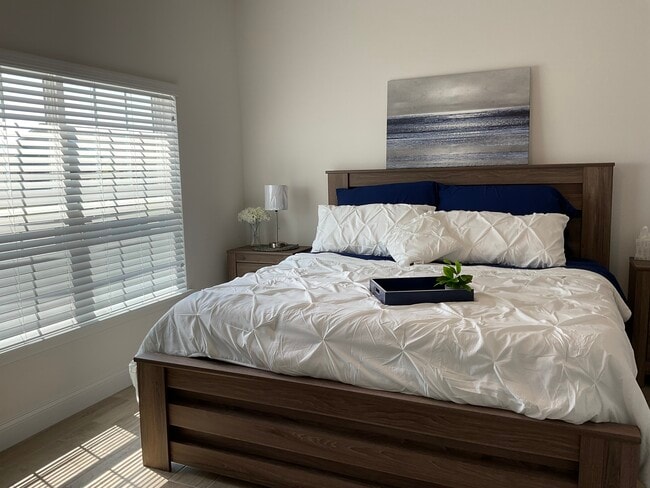 Building Photo - 3457 Medici Blvd