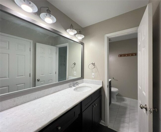 Building Photo - 3312 Pine Heights Dr NE