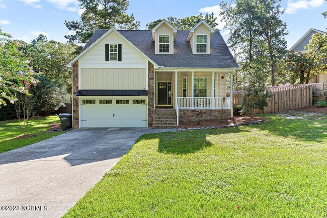 Primary Photo - 10 Bradley Ln