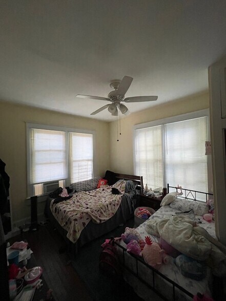 Building Photo - 2136 Park St