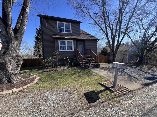 Building Photo - 116 Ridgeley Rd