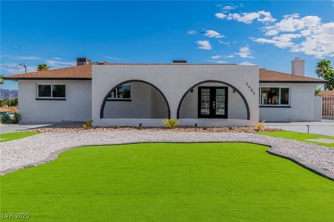 Building Photo - 3485 Shamrock Ave