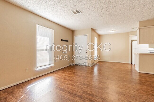 Building Photo - 618 Welston Cir