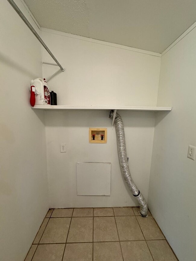 Building Photo - Nice 3/2 Trailer in Shannon- $1,195