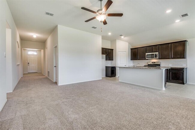 Building Photo - 1165 Dravite Dr