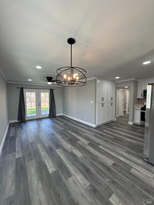 Building Photo - 124 Purdue Dr