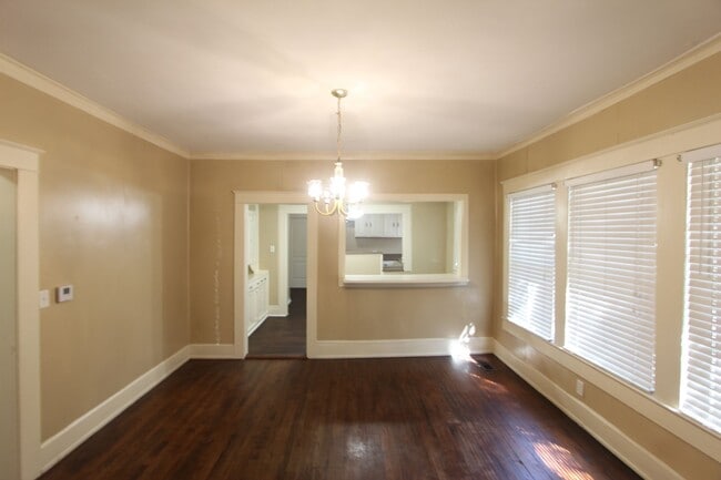 Building Photo - New On The Market with Fresh Updates!! Better Hurry!!