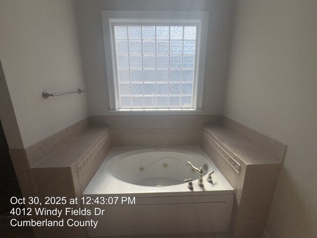 Building Photo - 4012 Windy Fields Dr