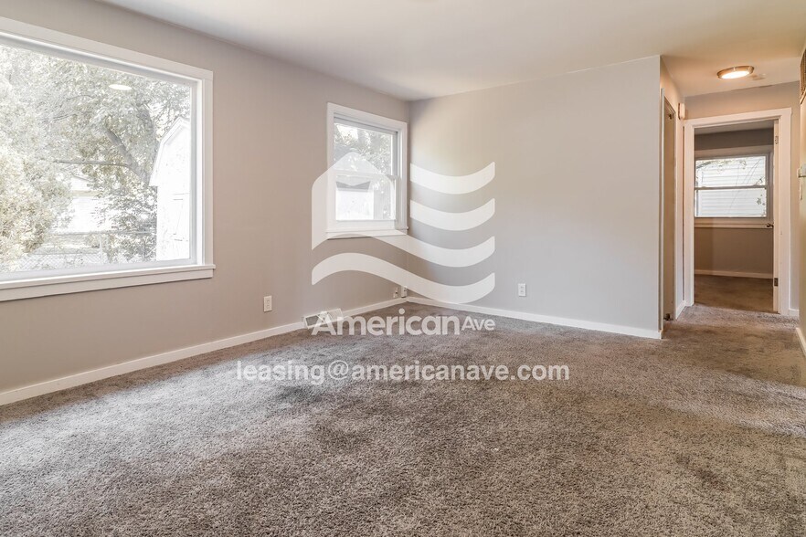 Building Photo - 33116 Armada Ct