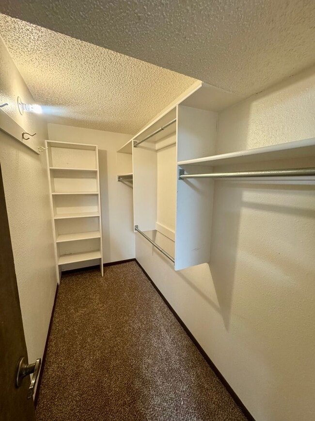 Building Photo - Vista Grande Terrace/4 Bedroom Home