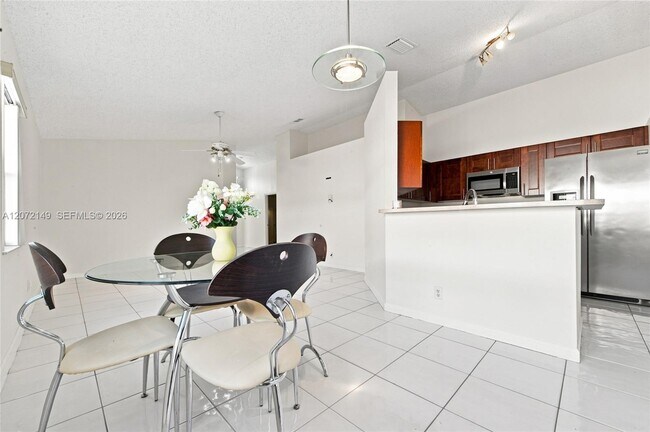 Building Photo - 7336 Granada Way