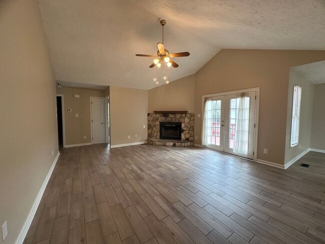 Building Photo - 5598 Arapahoe Ct