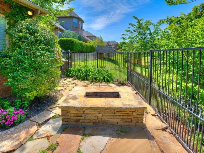 Building Photo - Elegant 3-Bedroom Home in Thornbrooke Village – All Bills Paid