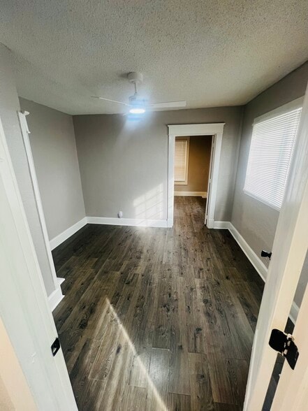 Room #1 - 242 N 8th St