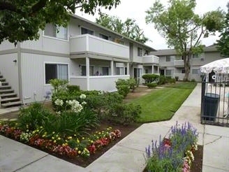 Building Photo - Alamos Gardens