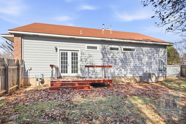 Building Photo - 2104 Cervin Blvd