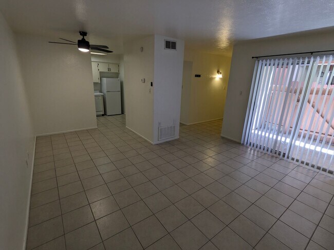 Building Photo - TUCSON - LAS COLINAS