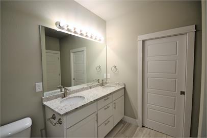 Building Photo - 2043 S Florida Way