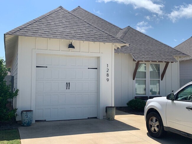 Building Photo - 1289 Foxtail Ln