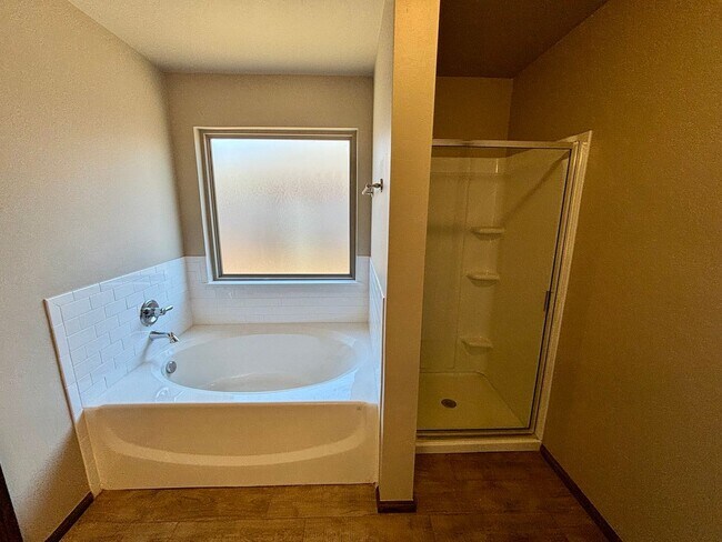 Building Photo - Wonderful 3 Bed 2 Bath Home in Norman