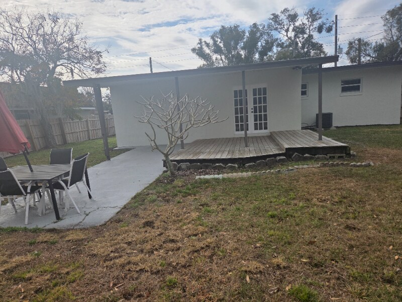 Building Photo - 2410 11th St