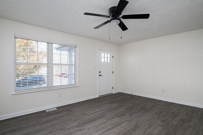 Building Photo - 154 Garnet Dr
