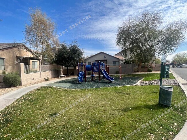 Building Photo - BEAUTIFUL 3 BEDROOM 2 BATHROOM HOUSE FOR R...