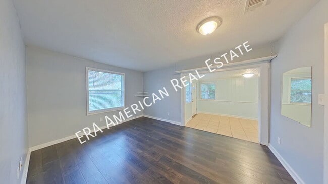 Building Photo - 9 Okahatchee Cir SE