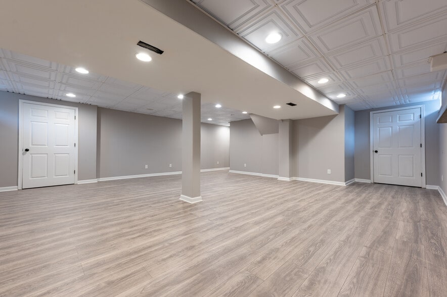 Building Photo - 111 Belmont Dr